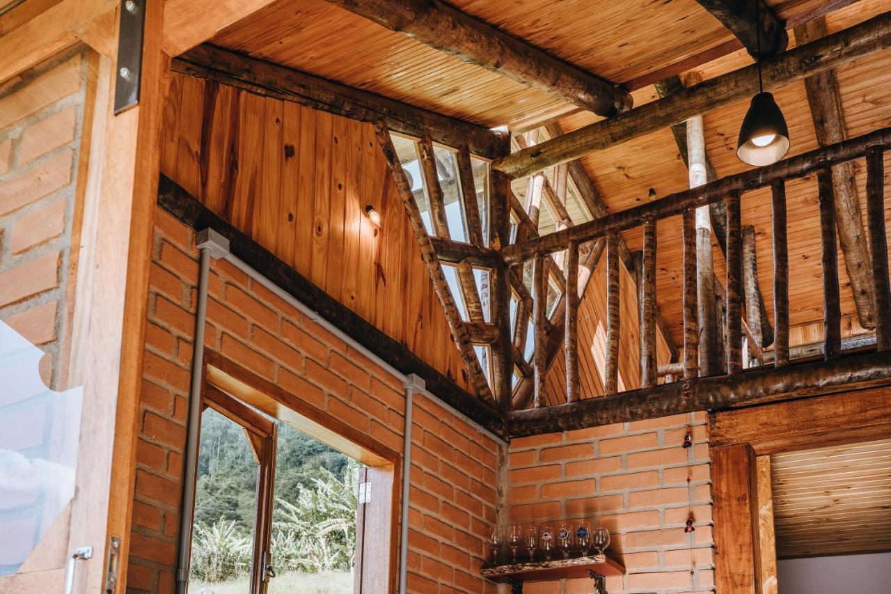 Chale Refugio Da Pedra Sp Villa Сао Бенто до Сапукай Екстериор снимка